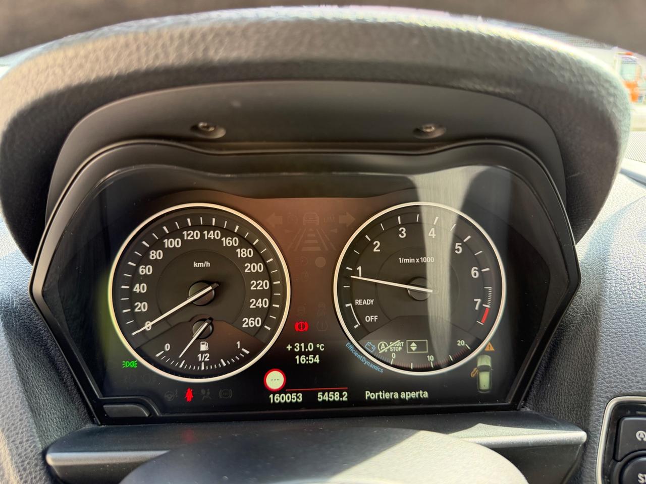 Bmw 118 118i 5p. Unique