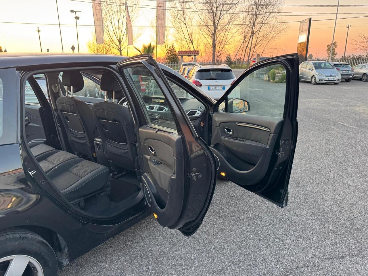 Renault Scenic 7 POSTI 1.5 DCI 110CV 2010