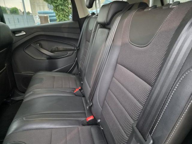 FORD Kuga 2.0 TDCI 163 CV 4WD Powershift Titanium