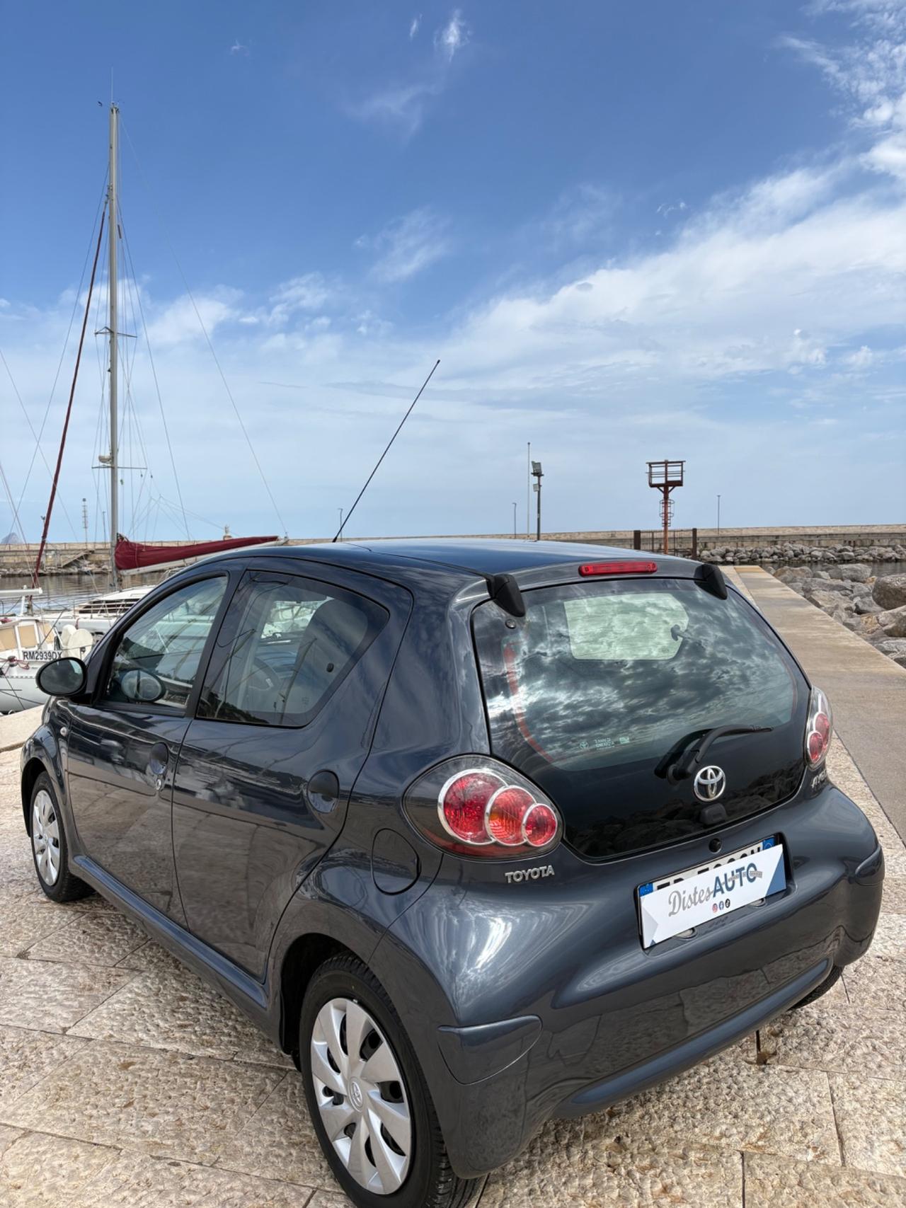 Toyota Aygo 1.0 12V VVT-i 5 porte Lounge Connect