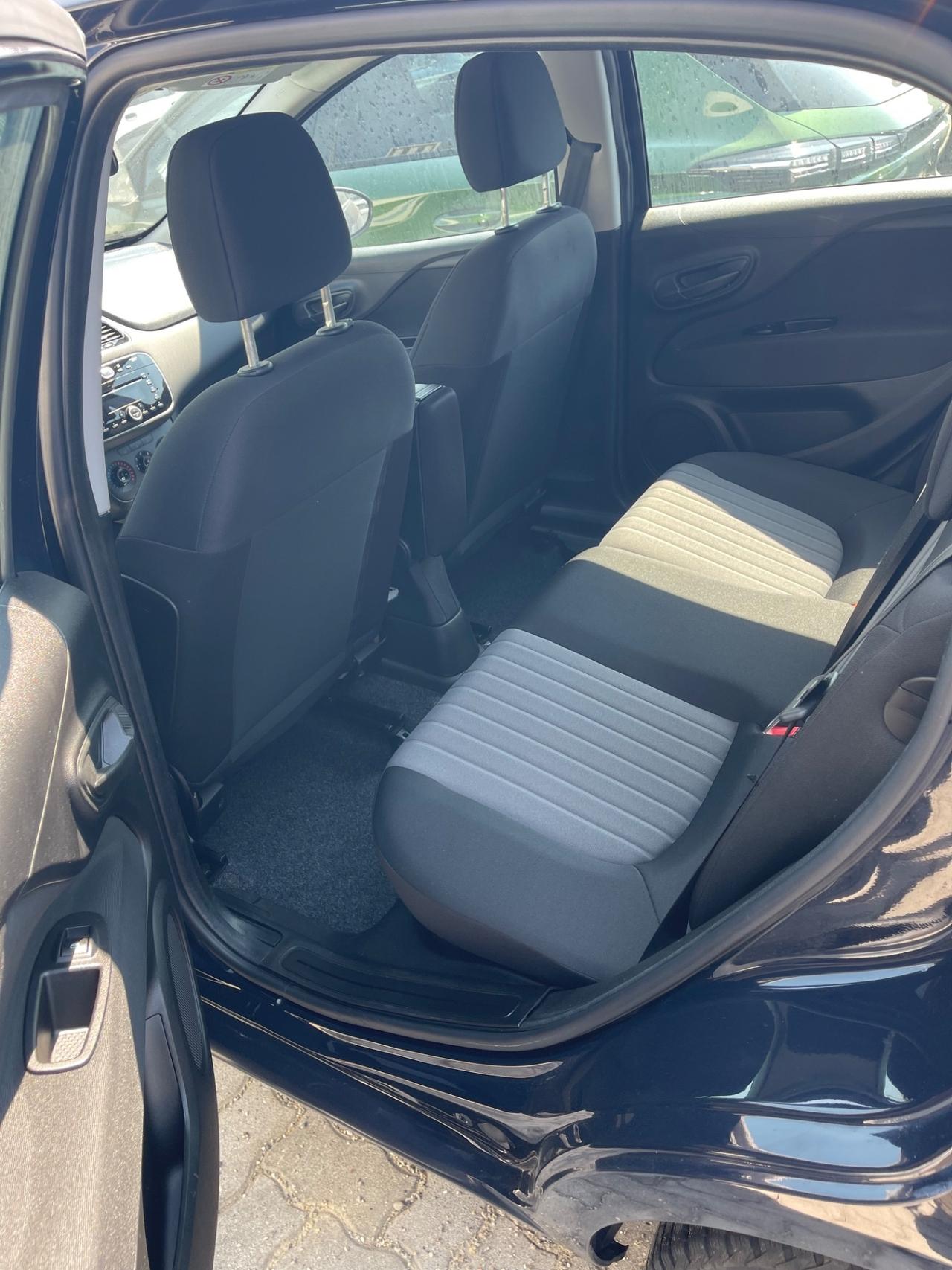 Fiat Punto 1.3 MJT II S&S 95 CV 5 porte Street
