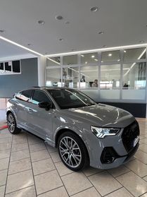 Audi Q3 SPB 40 TDI quattro S tronic Identity Black