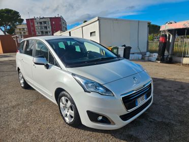 Peugeot 5008 1.6 HDi 115CV Business