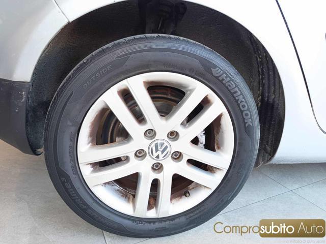 VOLKSWAGEN Golf 1.6 16V FSI 5p. Sportline
