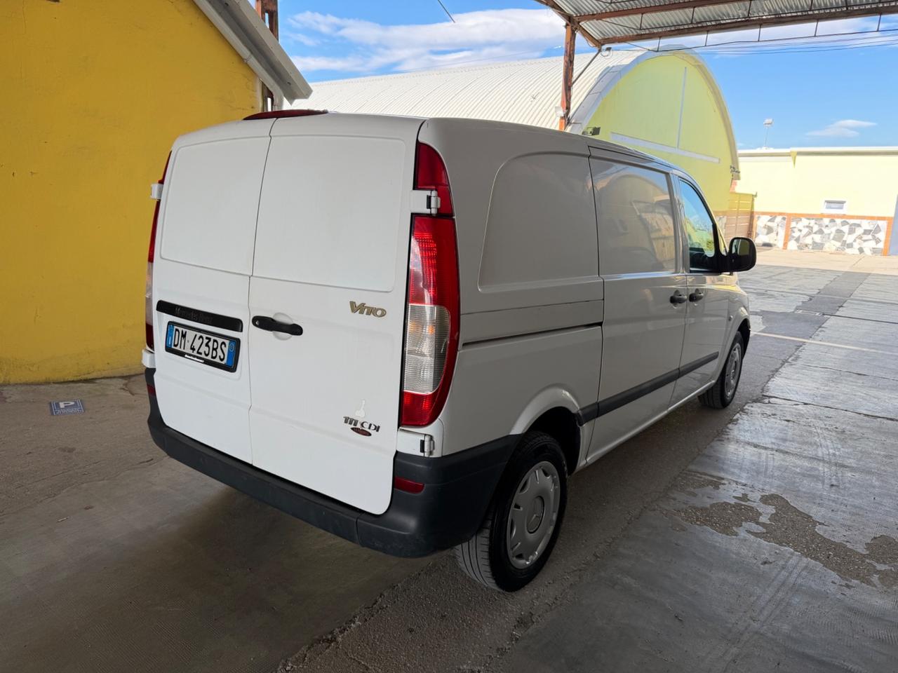 Mercedes Benz Vito 111 CDI 2.2d con clima - 2008