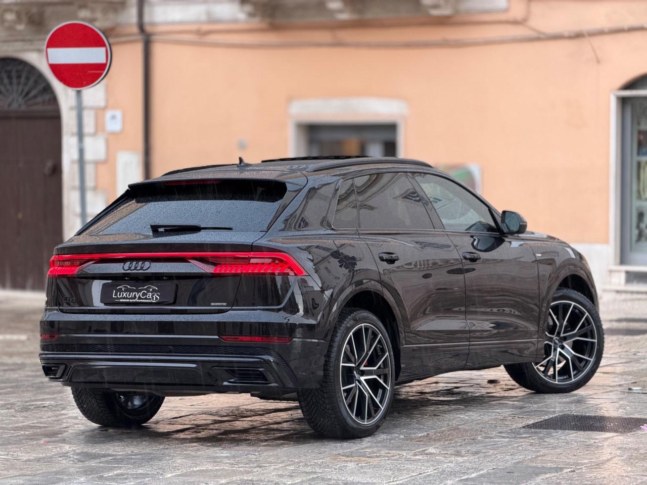 Audi Q8 50 TDI 286 CV QUATTRO S LINE EDITION TETTO MATRIX LED
