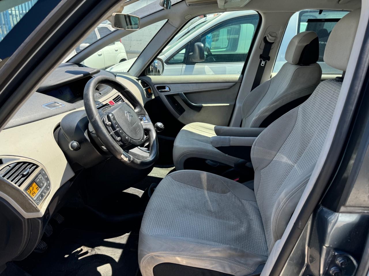 Citroen C4 Grand Picasso 1.6 HDi 110 7 POSTI