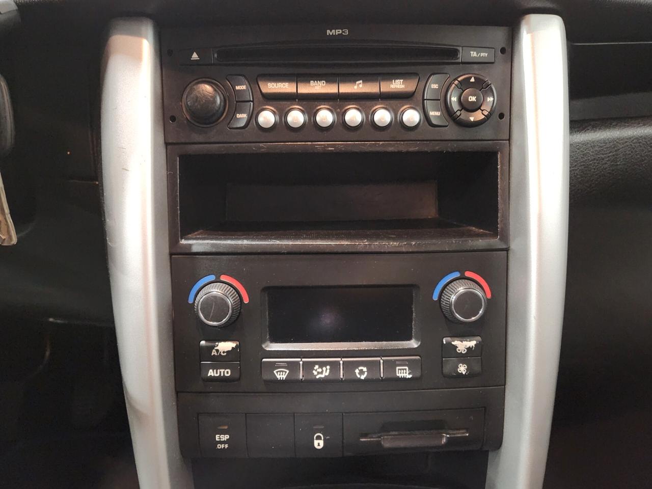 Peugeot 207 1.6 HDi 90CV 5p. XS