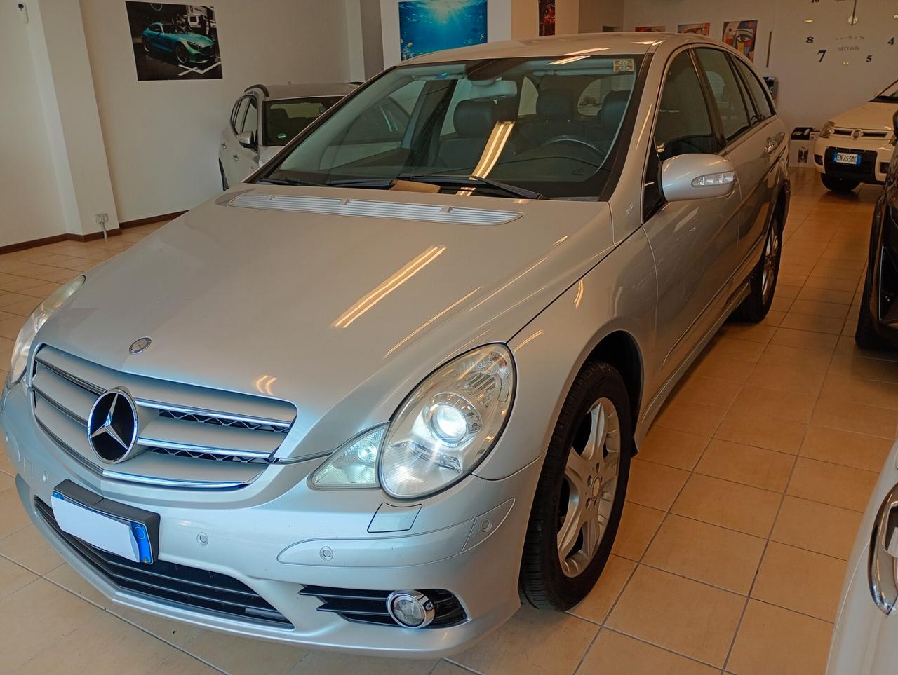 Mercedes-benz R 320 300 CDI BlueEFFICIENCY cat Sport