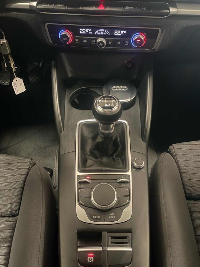 AUDI A3 SPB 2.0 TDI 150 CV clean diesel Attraction