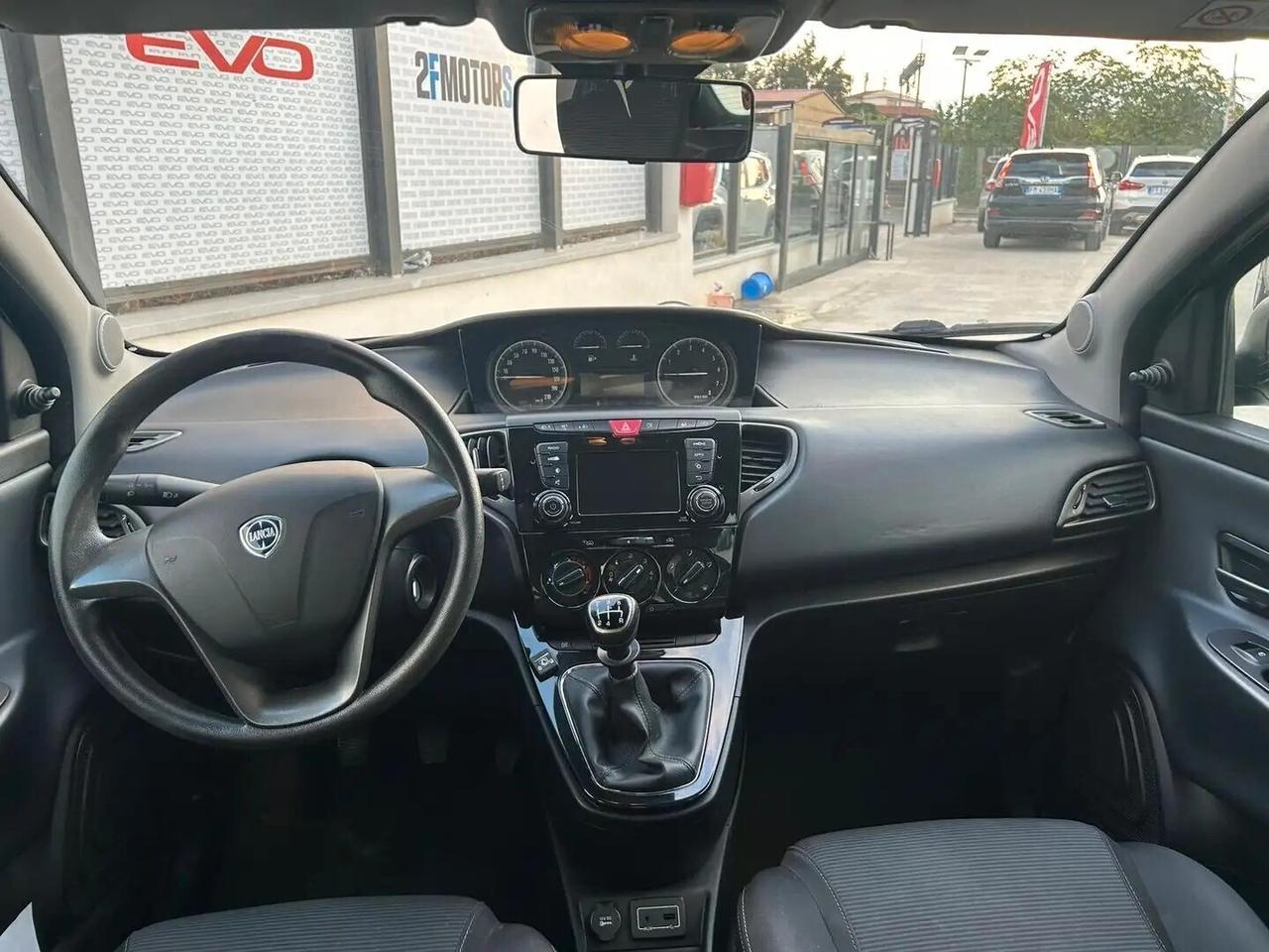 Lancia Ypsilon 1.2 Gold ecochic Gpl 69cv my16