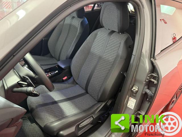 PEUGEOT 2008 PureTech 130 S&S EAT8 Allure