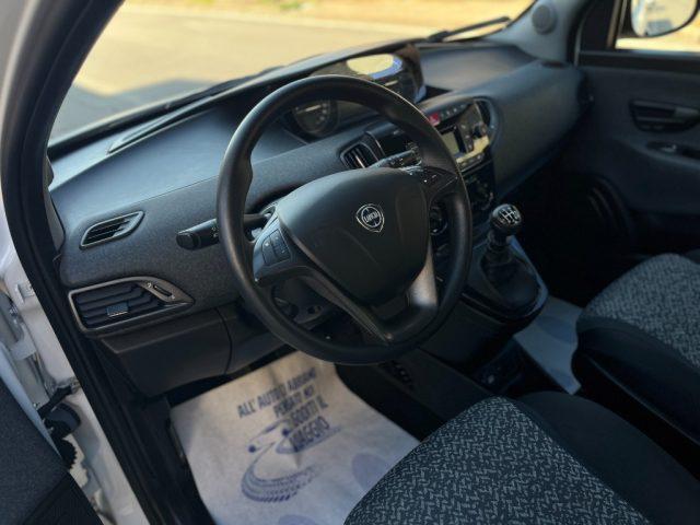 LANCIA Ypsilon 1.0 5p Hybrid Silver