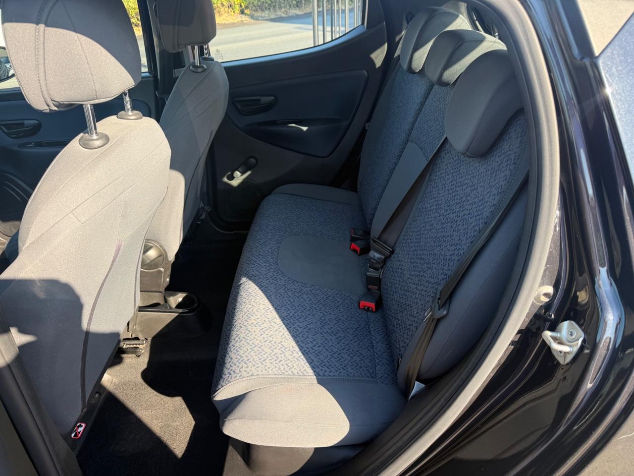Lancia Ypsilon 1.0 FireFly Hybrid Gold Plus Nera