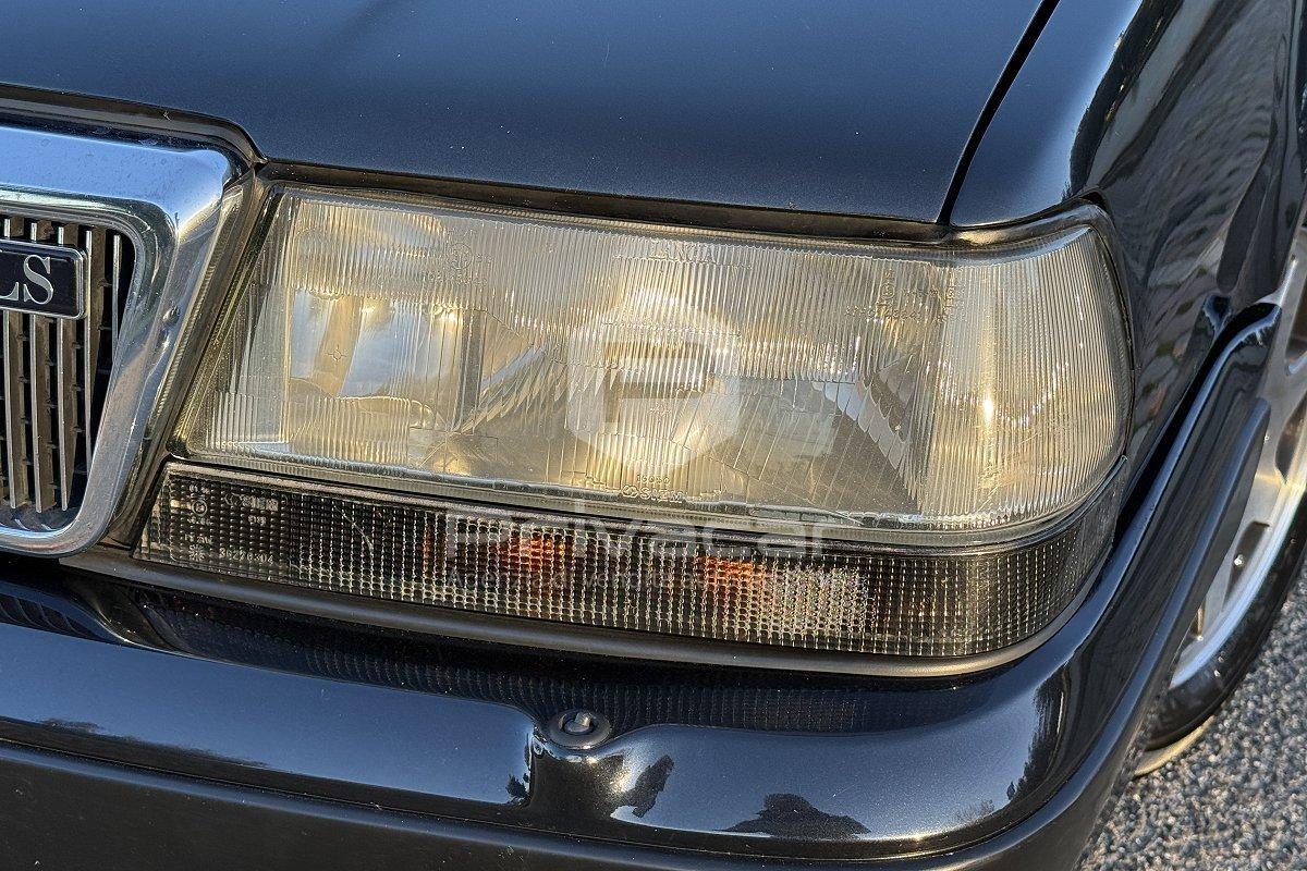 LANCIA Thema 2.0 i.e. 16V cat LS