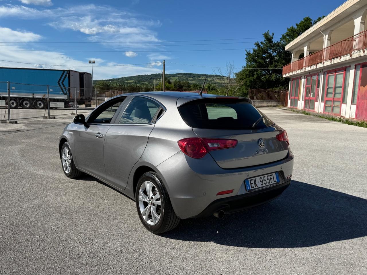 Alfa Romeo Giulietta 1.6 JTDm-2 105 CV Exclusive