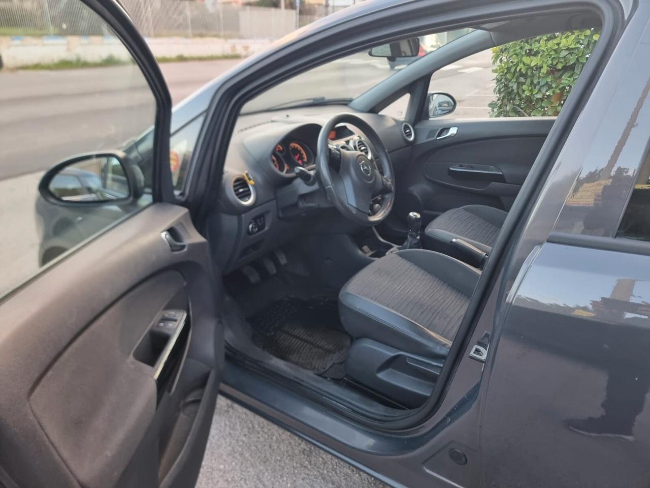 Opel Corsa 1.2 85CV 5 porte GPL-TECH Edition