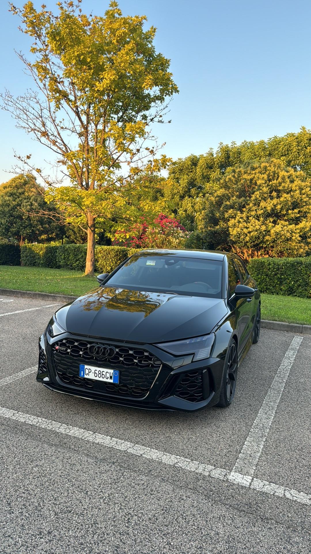 Audi A3 RS 3 Sedan TFSI quattro S tronic