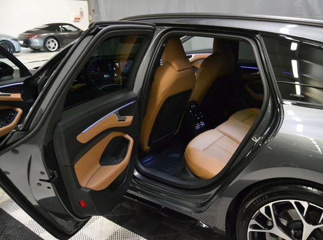 AUDI A6 Avant TFSI 270 kW S Tronic Quattro S Line Edition