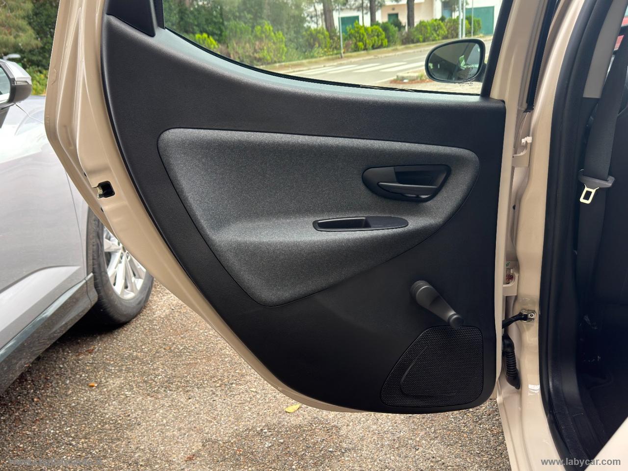 LANCIA Ypsilon 1.2 69 CV 5p. GPL Ecochic Ele.Bl
