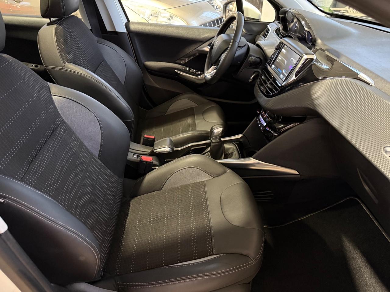 Peugeot 2008 1.6 e-HDi 92 CV Stop&Start Allure