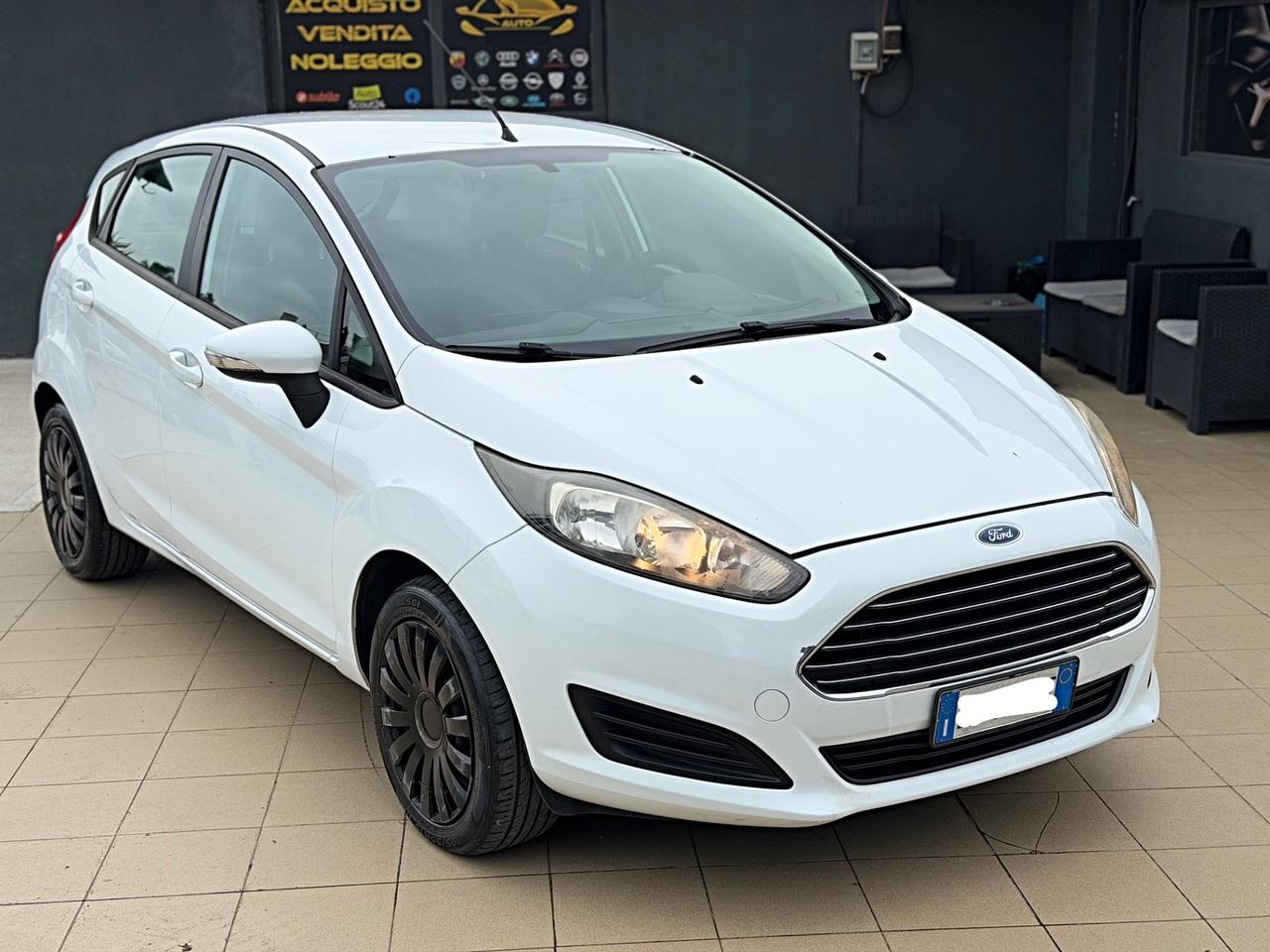 Ford Fiesta 1.5 TDCi 75CV 5 porte Titanium Garanzia 12 Mesi