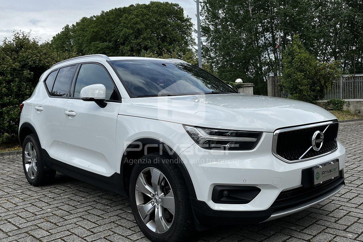 VOLVO XC40 D4 AWD Geartronic Momentum