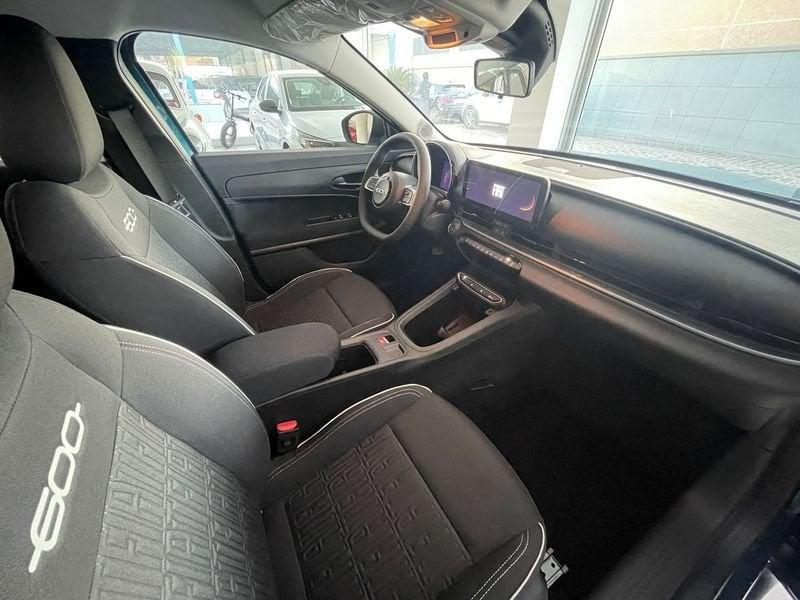 FIAT 600 Hybrid 110 CV DCT MHEV