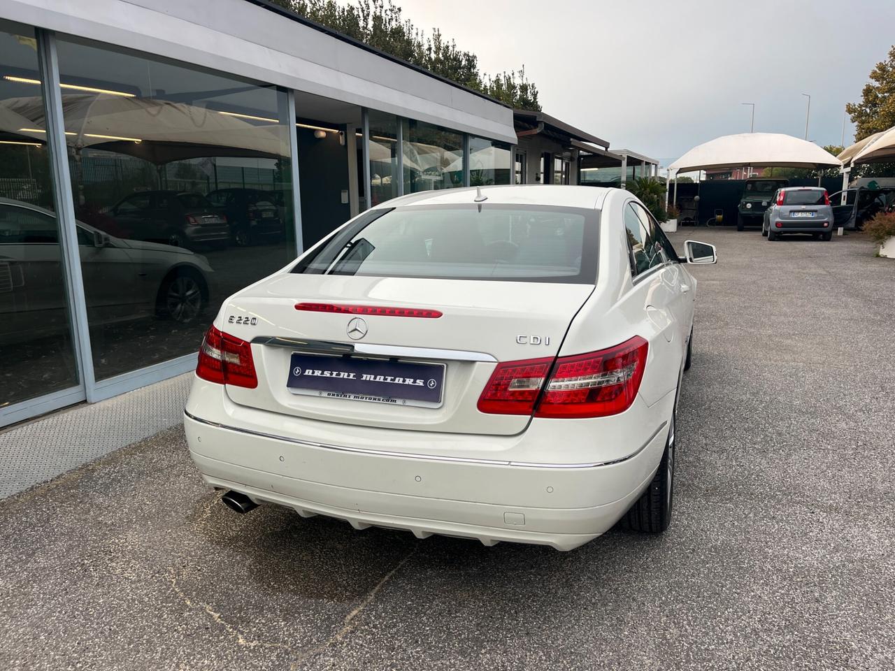 Mercedes-benz E 220 200 CDI Sport