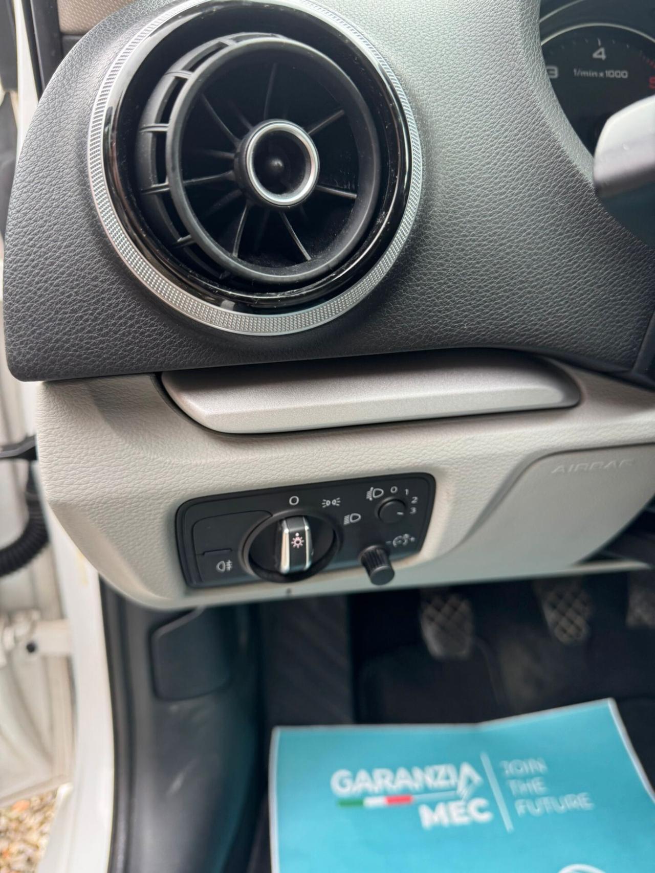 Audi A3 SPB 1.6 TDI clean diesel Ambition