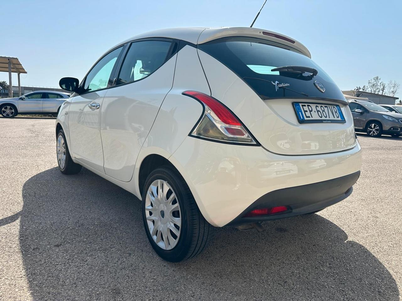 Lancia Ypsilon 1.2 Benzina