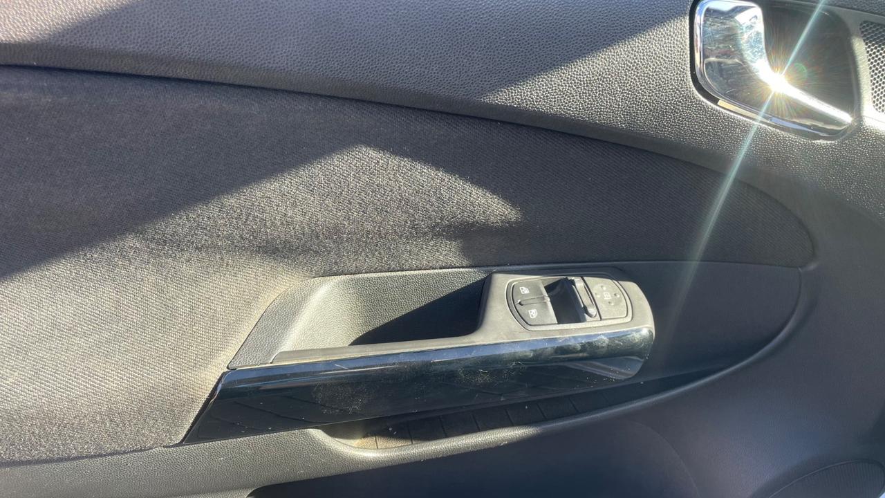 Opel Corsa 1.0 5 porte Enjoy