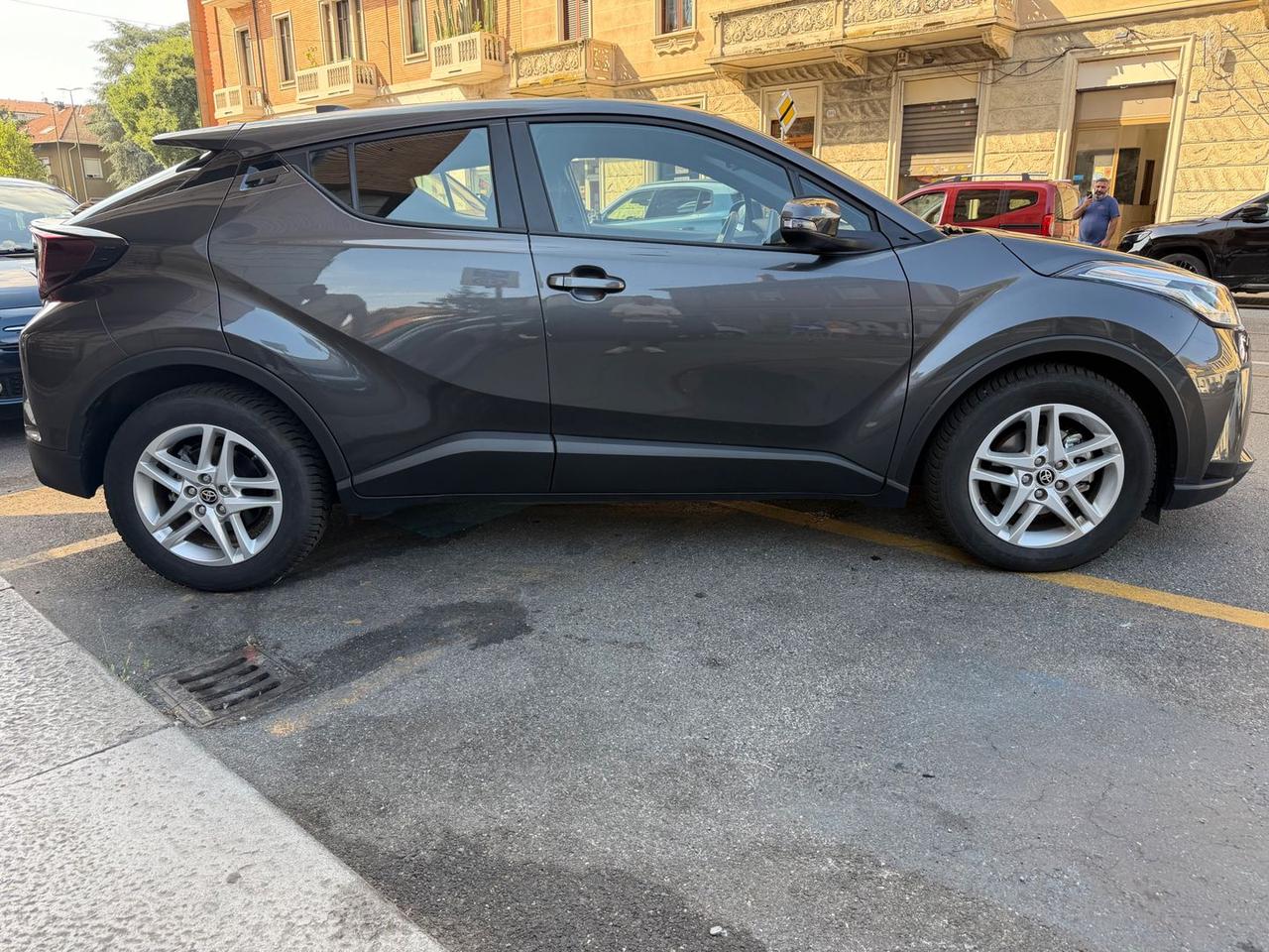 Toyota C-HR Active 1.8 HEV #11384