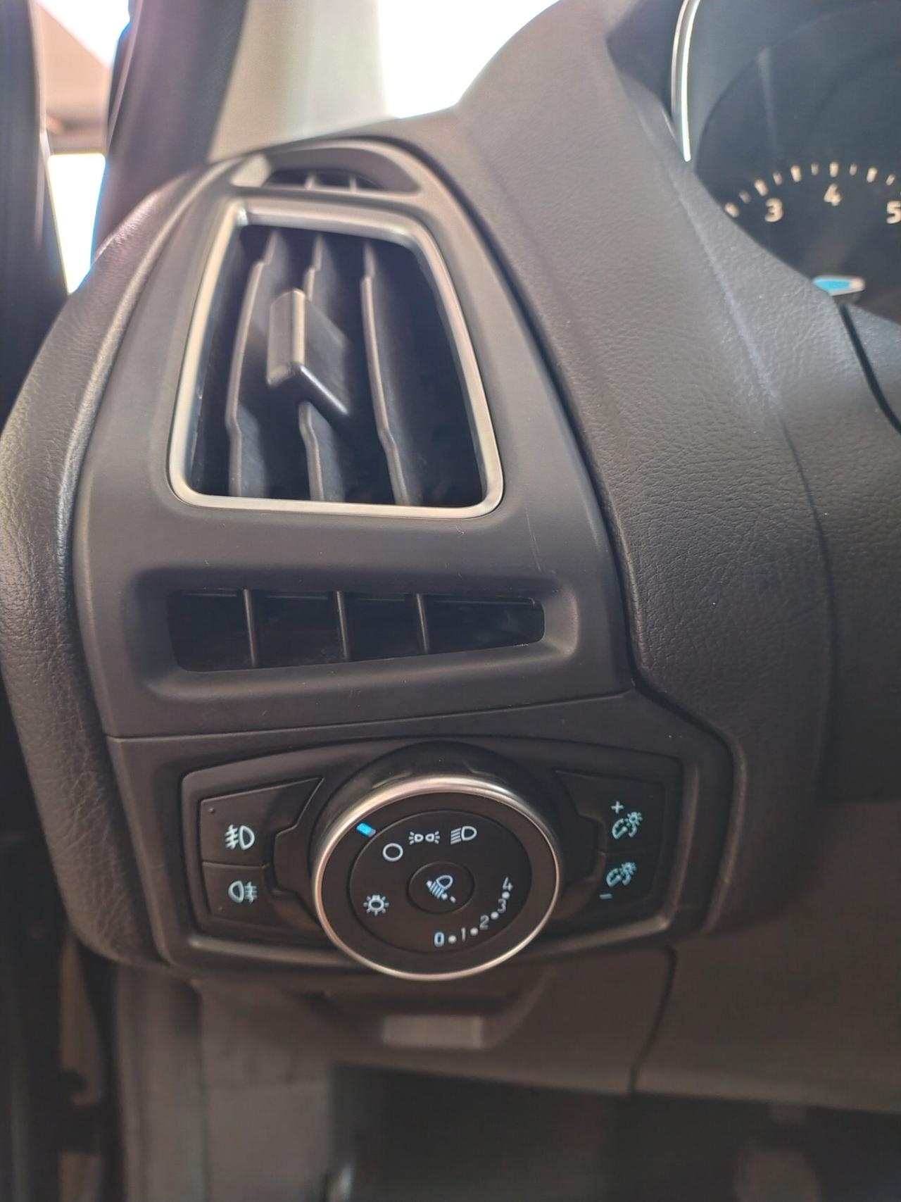 Ford Focus 1.0 EcoBoost 125 CV Start&Stop Titanium