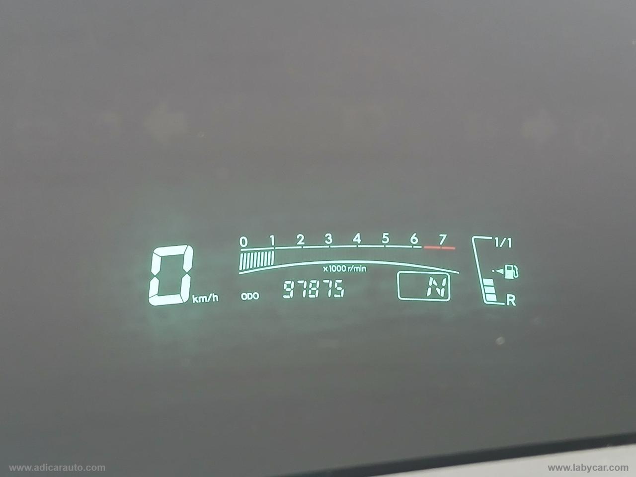 TOYOTA Yaris 1.3 5p. M-MT Sol