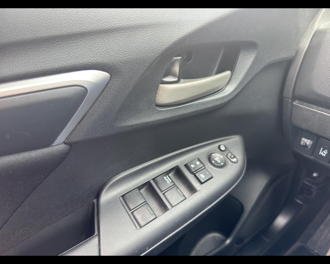 HONDA Jazz 3ª serie 15-20 - Jazz 1.3 Comfort Connect ADAS CVT