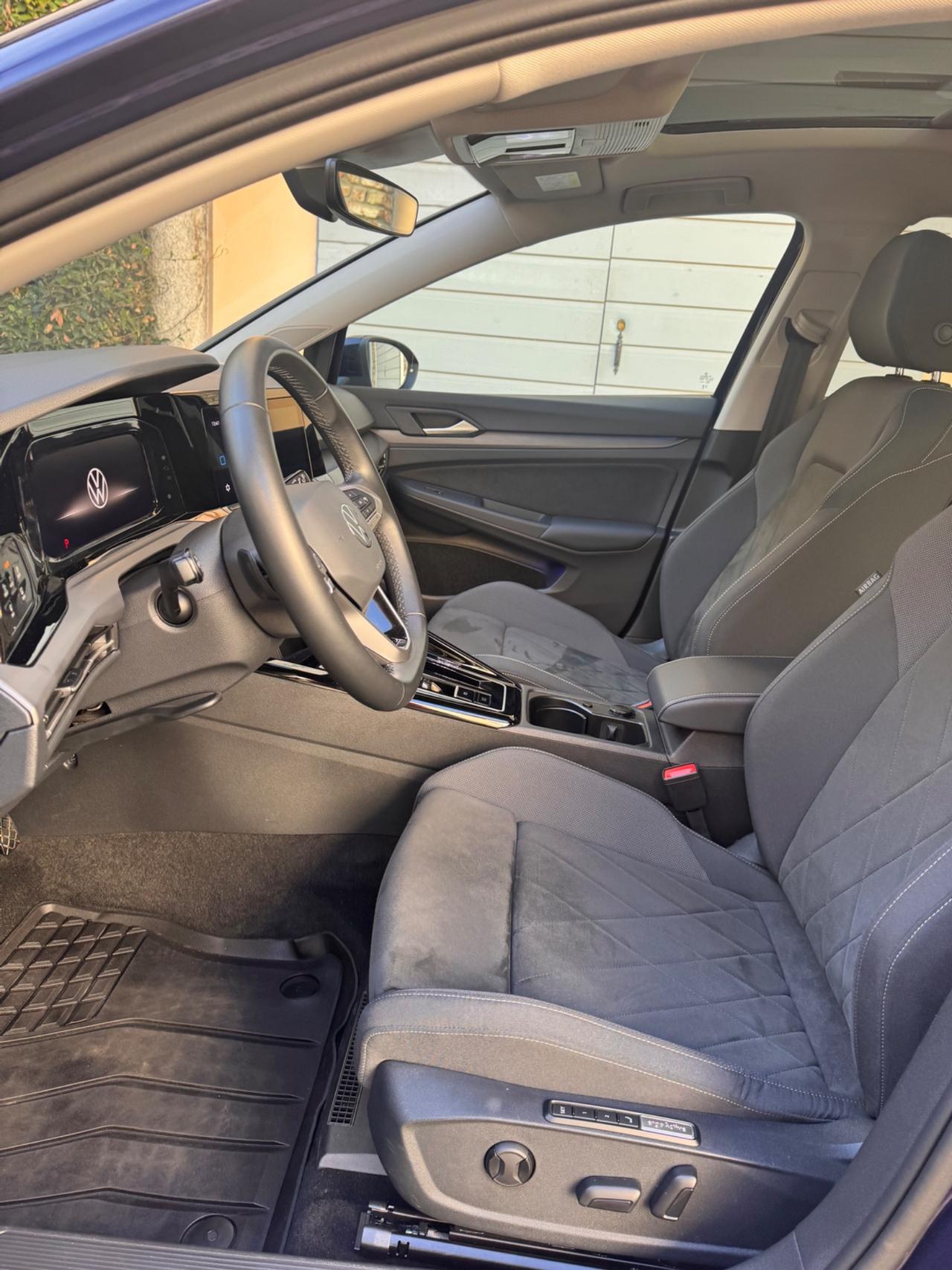 Volkswagen Golf 1.5 eTSI 130 CV EVO ACT DSG Style