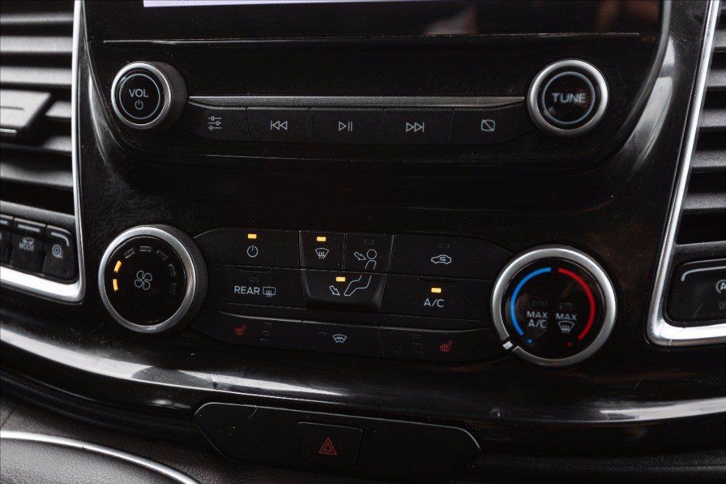 FORD transit custom 300 2.0 tdci 170cv Titanium d.cab. L1H1 E6.2 del 2022