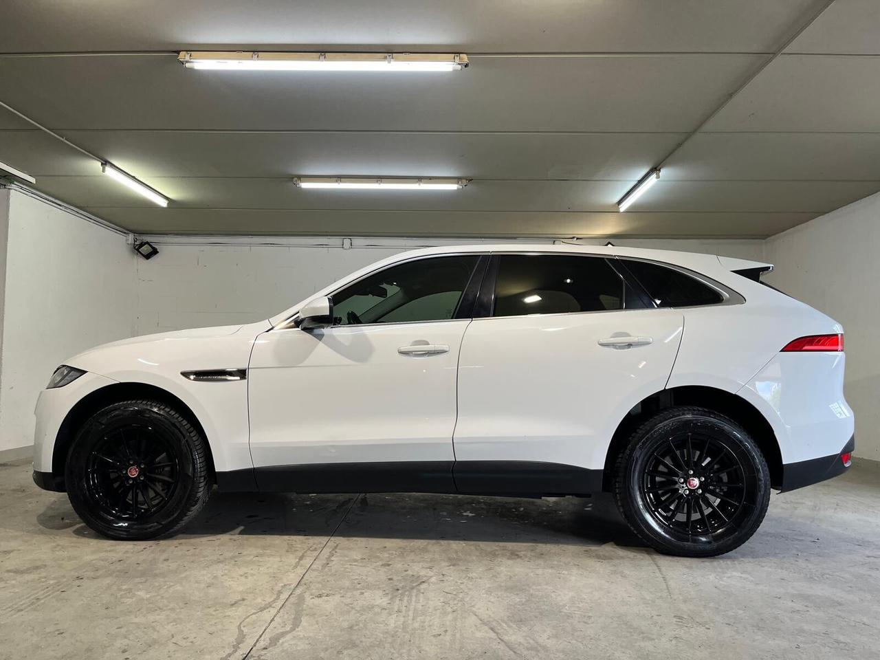 Jaguar F-Pace 2.0 D 180 CV Prestige