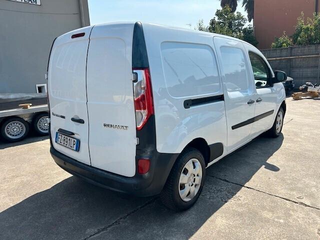 Renault MAXI