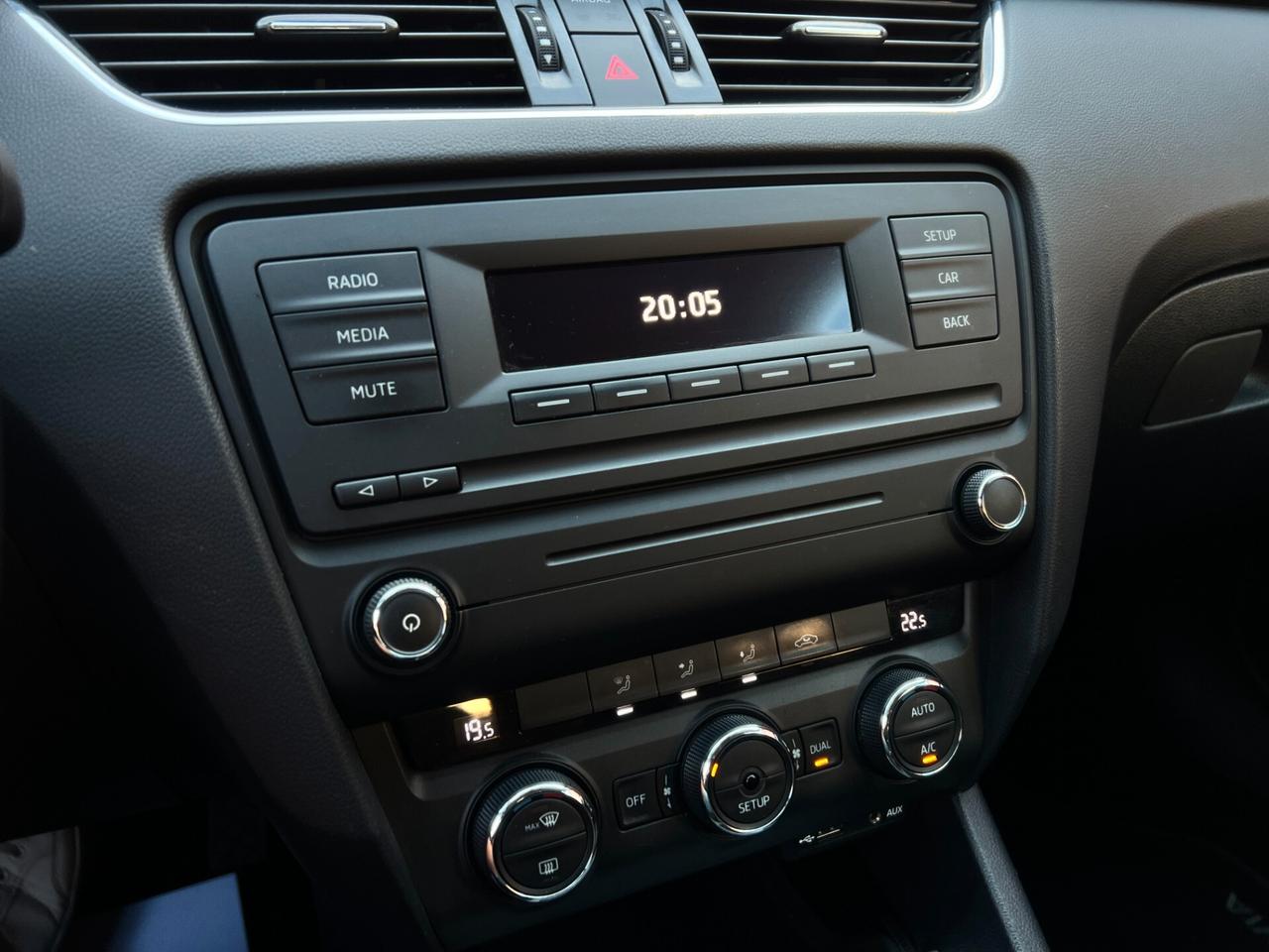 Skoda Octavia 1.6 TDI CR 105 CV 4x4 Wagon Executive