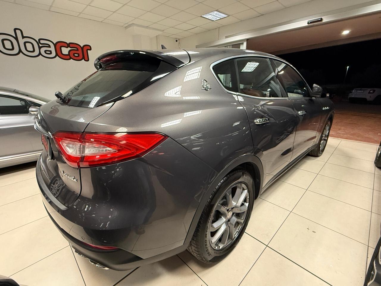 Maserati Levante V6 Diesel 275 CV AWD Granlusso