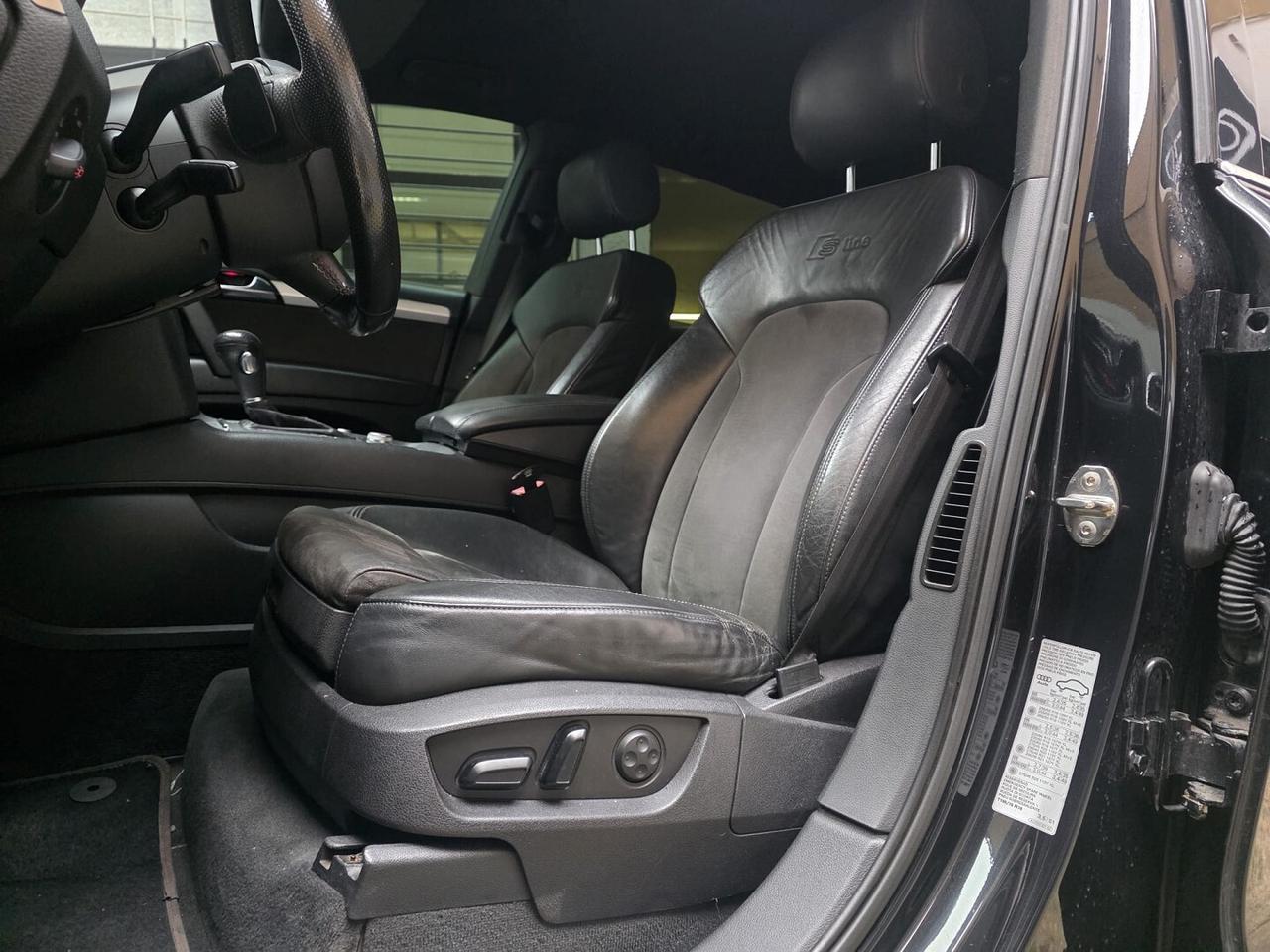 AUDI Q7 3.0 TDi S line- 7 POSTI