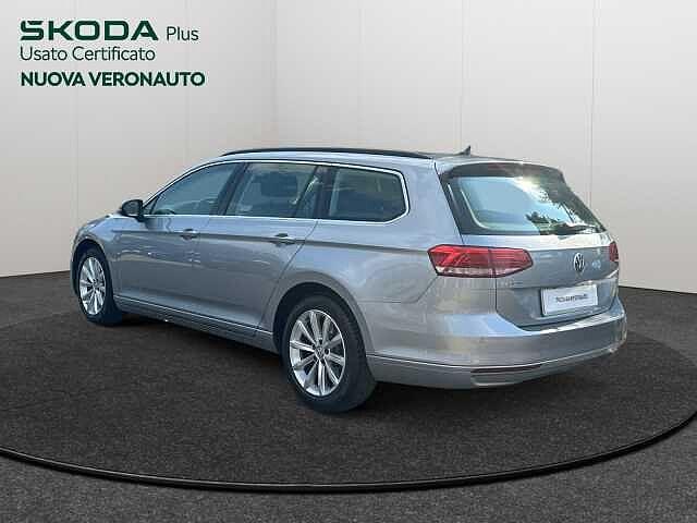 Volkswagen Passat Variant 2.0 TDI DSG Executive B.Tech. 150 CV