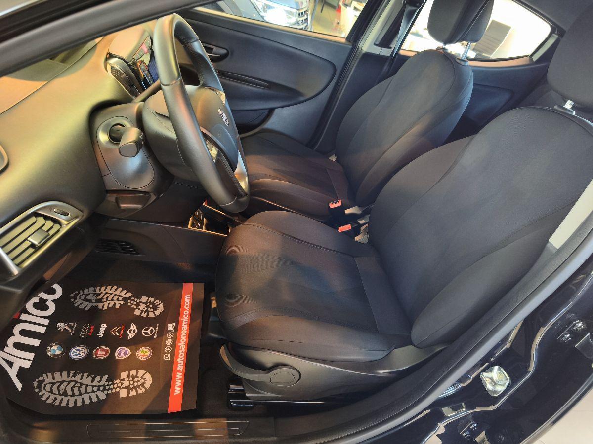 LANCIA Ypsilon 1.2 69 CV 5p. Platinum Black