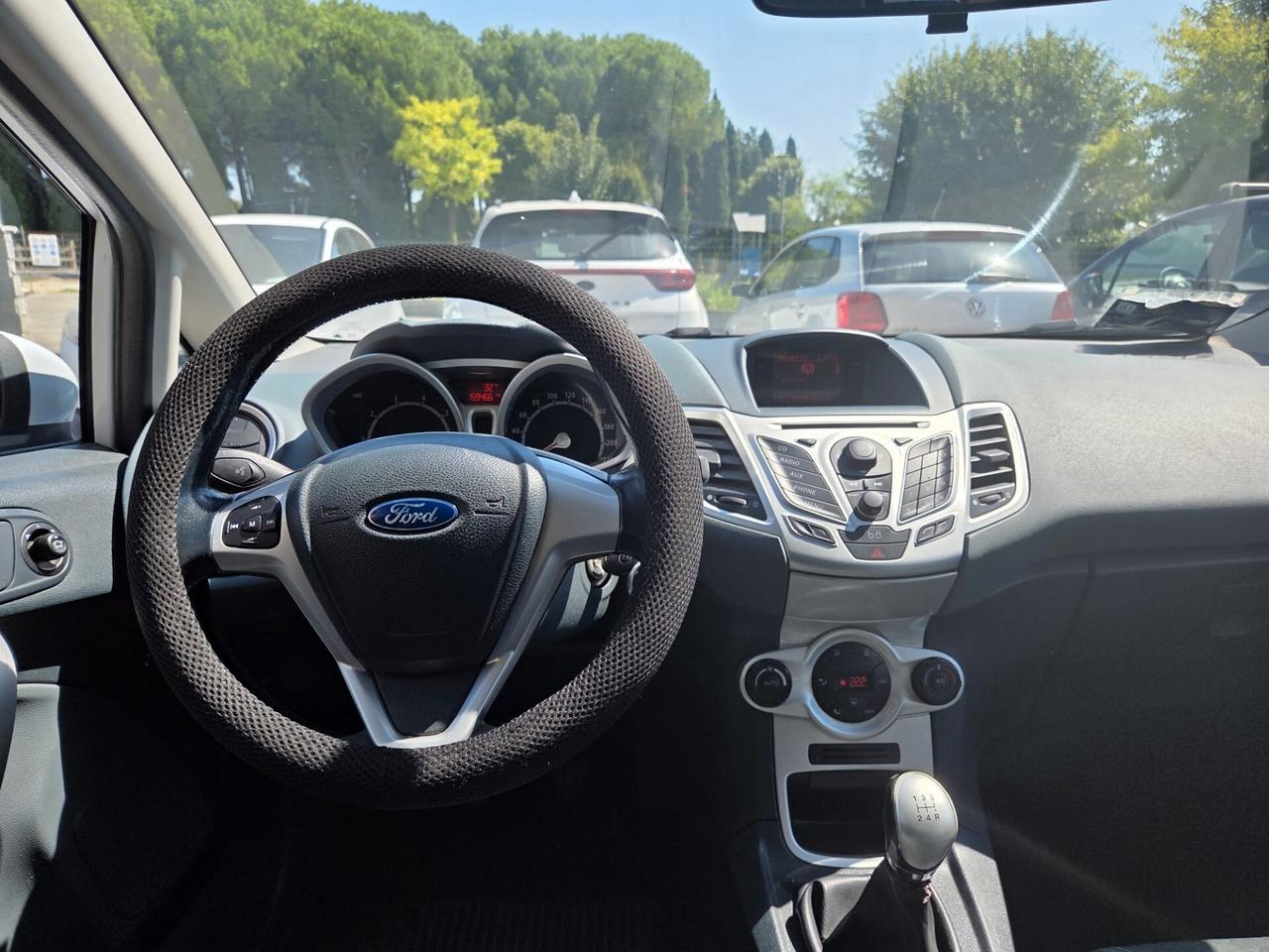 Ford Fiesta 1.4 5 porte Bz.- GPL Titanium