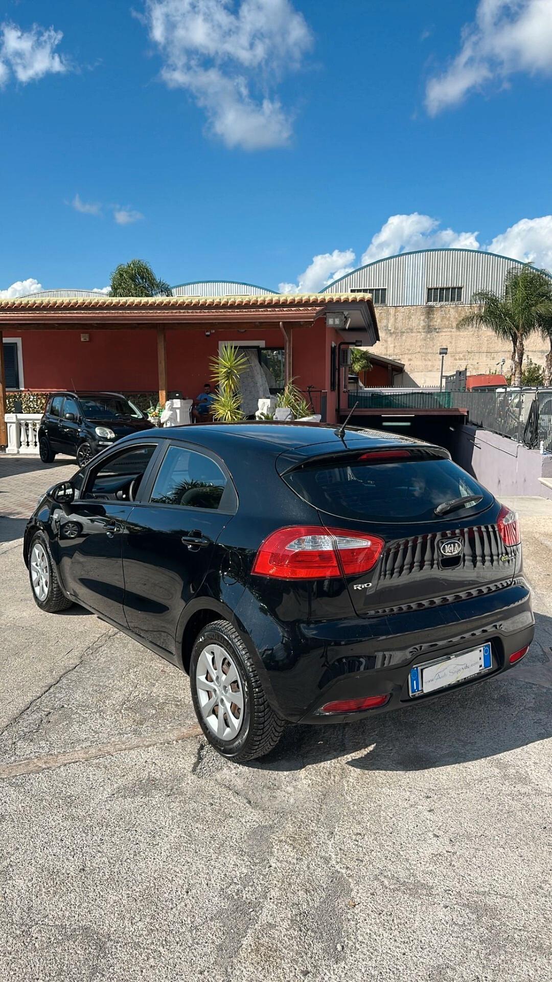 Kia Rio 1.1 CRDi WGT 5p. EX PLUS