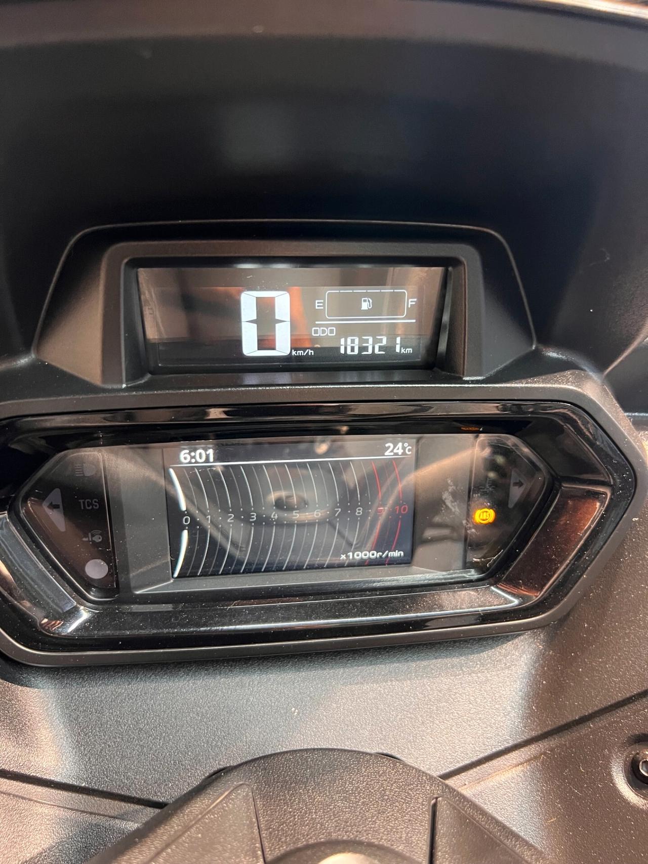 Yamaha X-Max 300 TECH