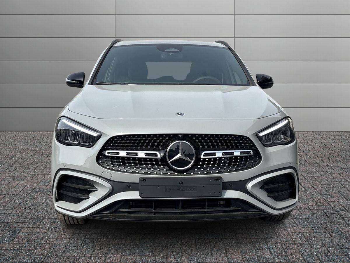 Mercedes-Benz GLA 200 d automatic