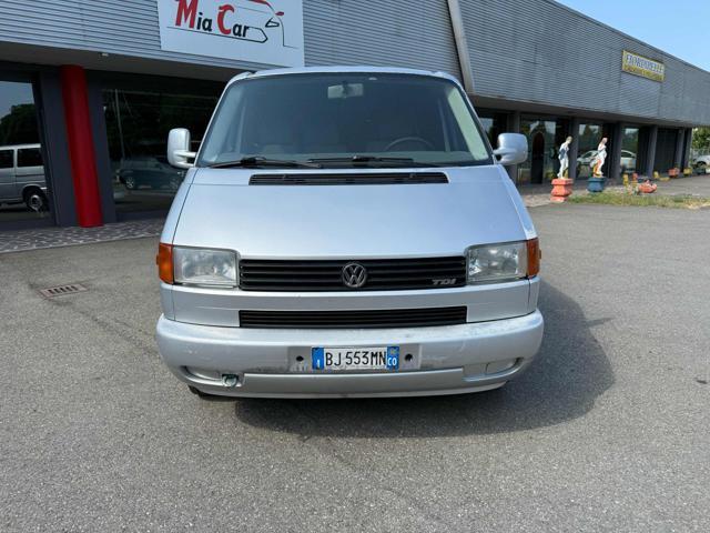 VOLKSWAGEN Transporter Transp. 2.5 TDI/102CV cat Multivan 8 POSTI